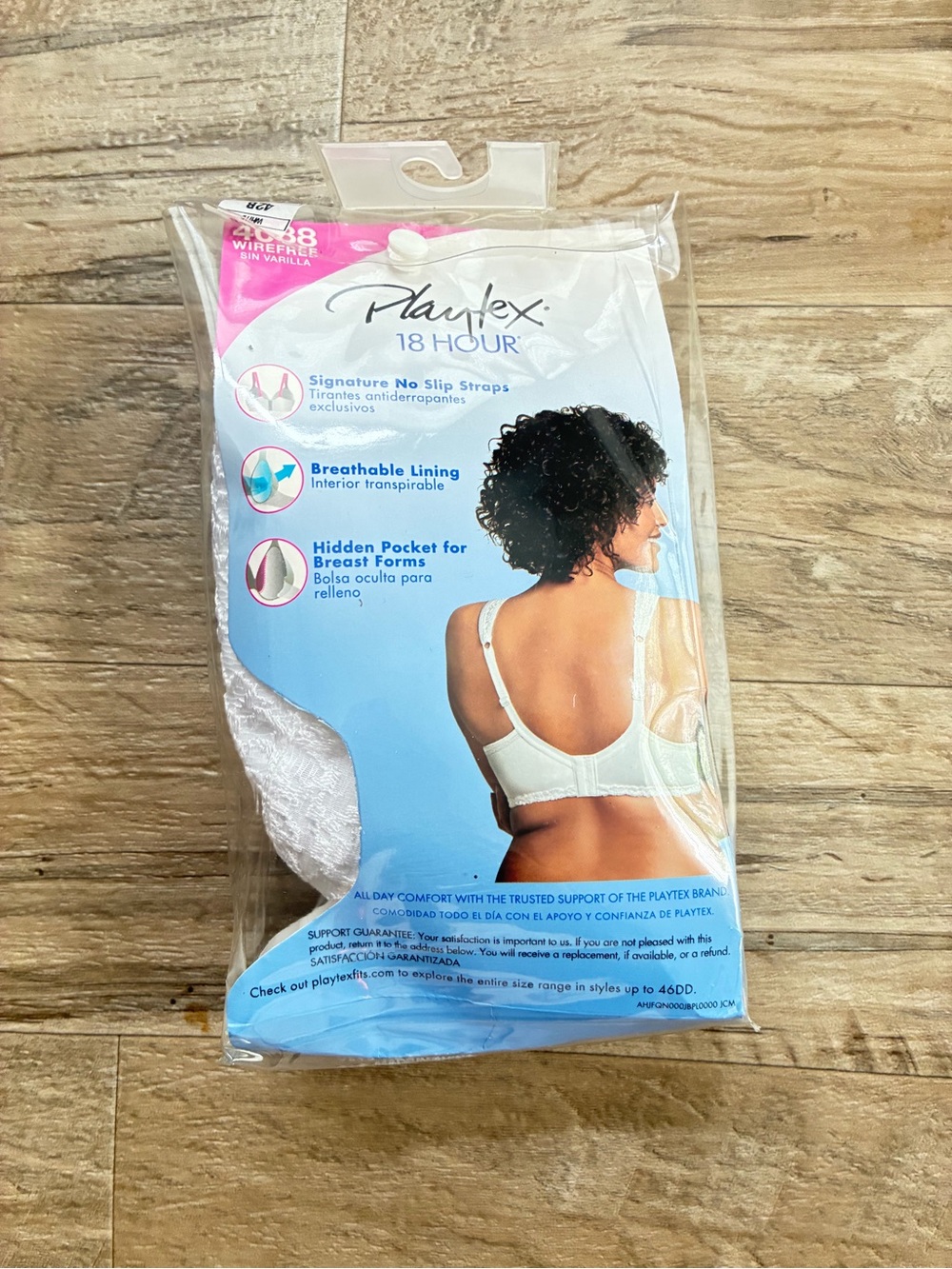 Playtex Lace 18 Hour Comfort Wirefree Bra - Picture 2 of 10